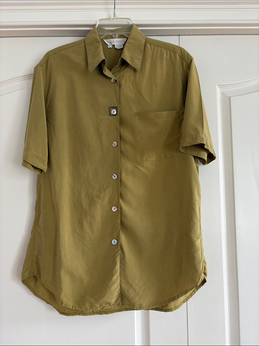 VINTAGE LUCIANO TEMPESTA SILK Short-Sleeve Button-Up Shirt woman’s Large